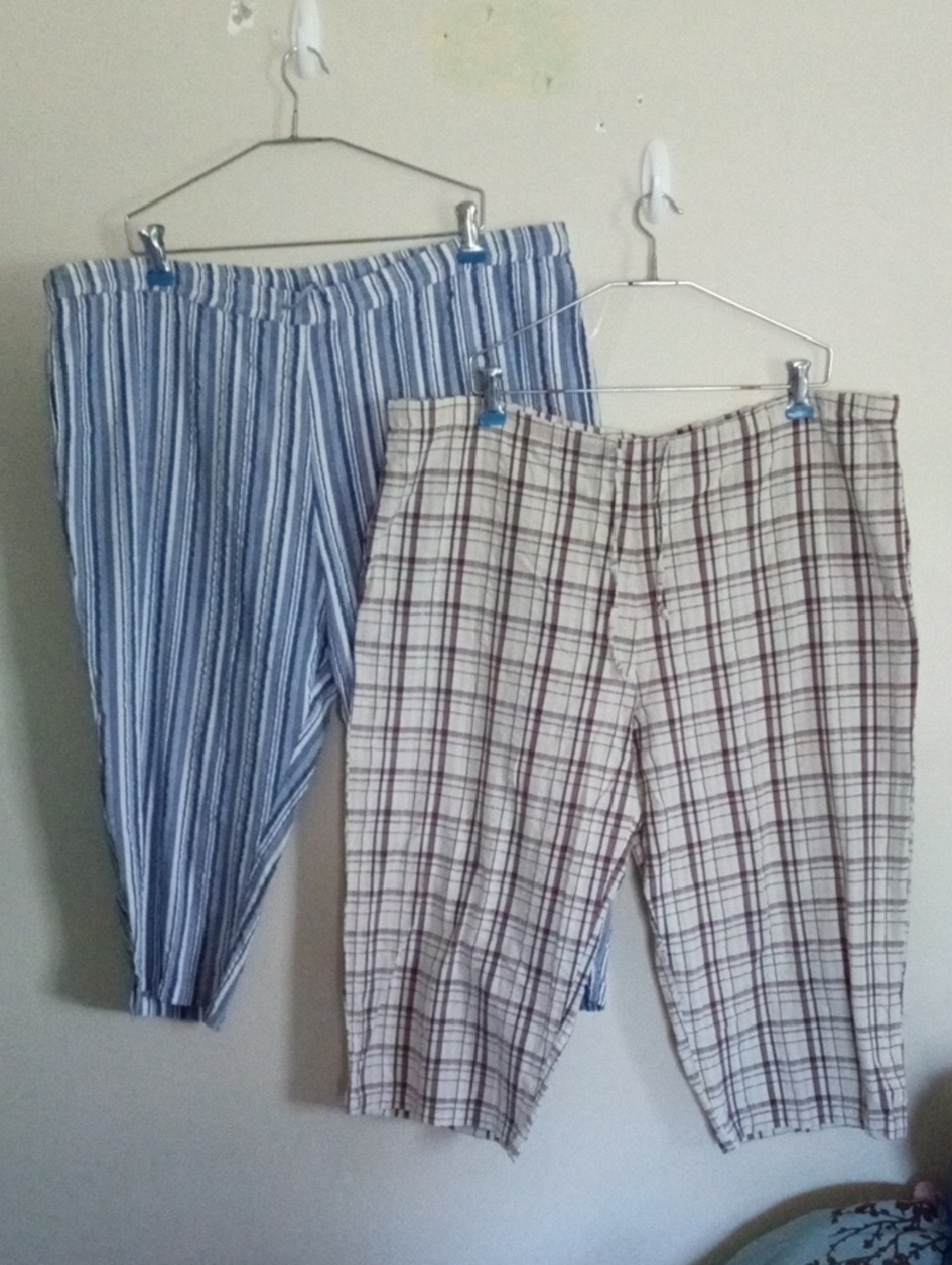 Lot of 2 Argee  Plus Size 20W Cotton Cropped Lounge Pants Stripes & Plaid